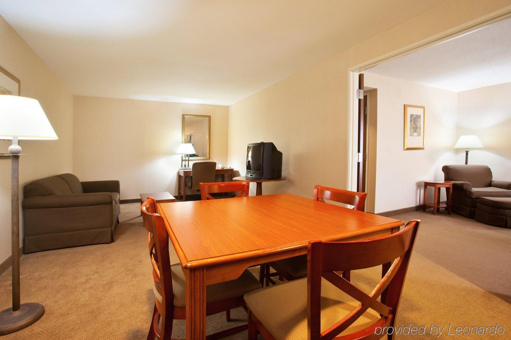 Holiday Inn Grand Rapids-Airport By Ihg Extérieur photo